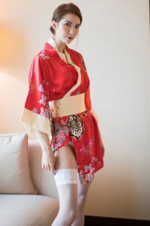 新来的女教师