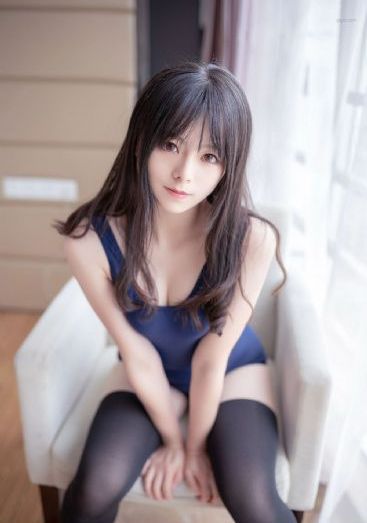 出差强睡年轻女老板1