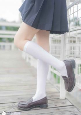 初次性做爰添lbb频